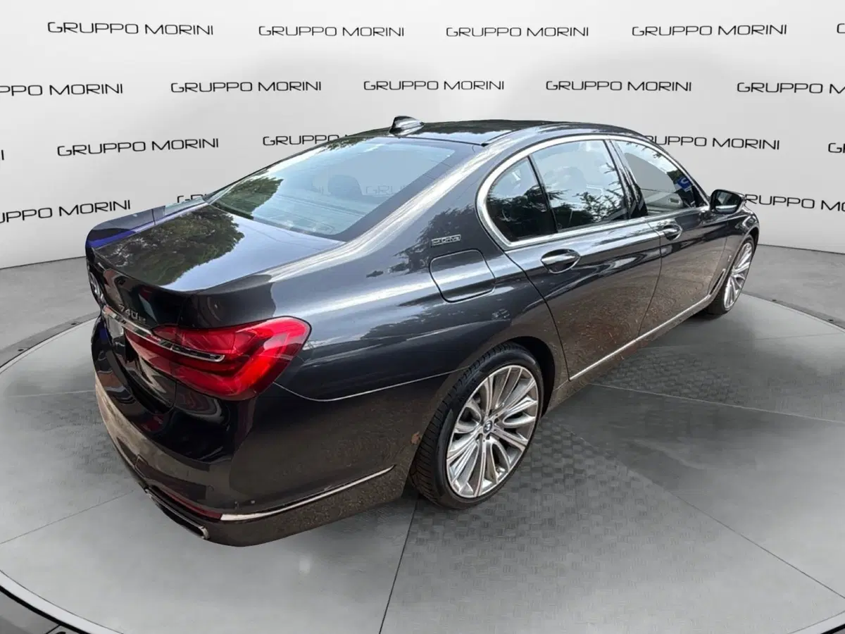 BMW Serie 7 usata a Bologna (6)