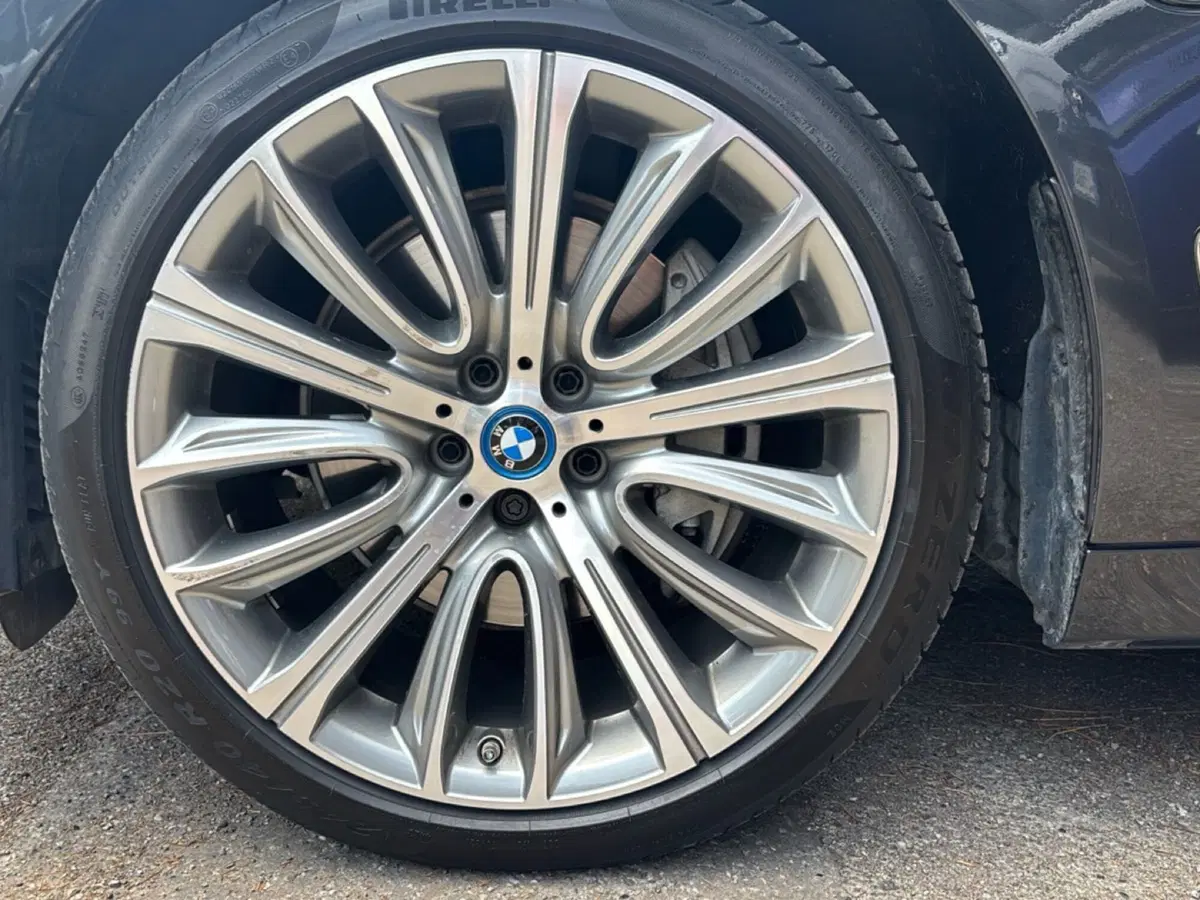 BMW Serie 7 usata a Bologna (7)