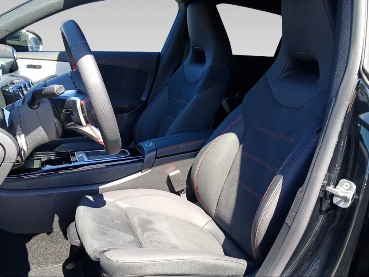 Mercedes-Benz CLA Shooting Brake nuova a Firenze (11)