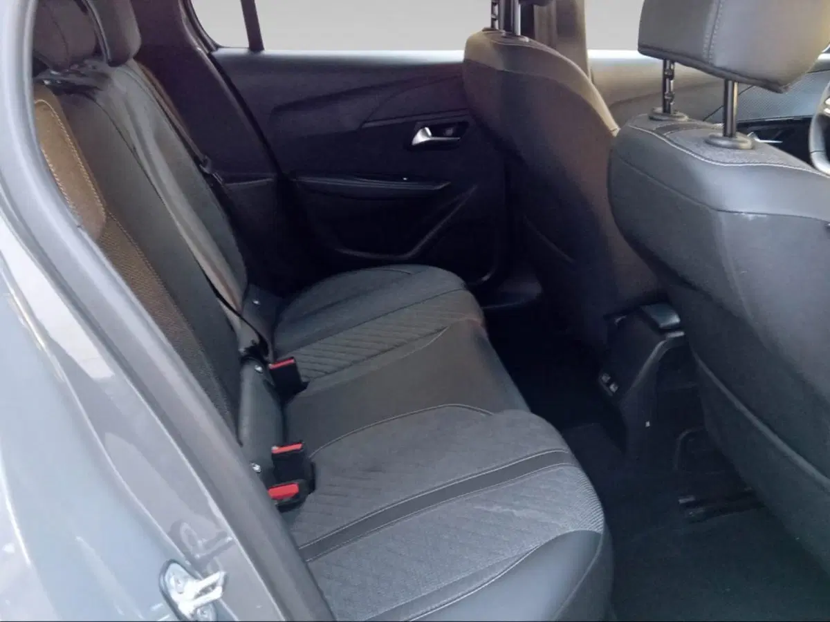 Peugeot 208 usata a Siena (15)