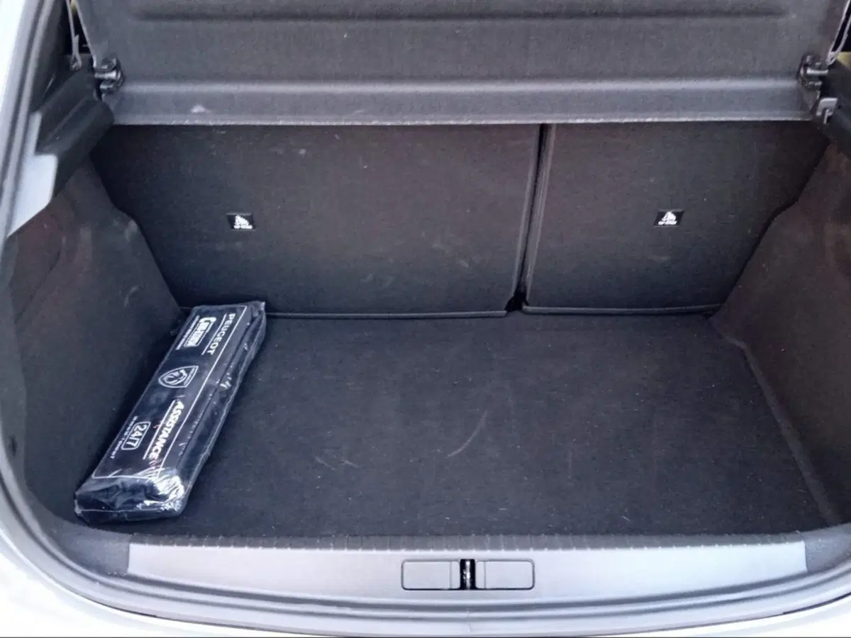 Peugeot 208 usata a Siena (16)