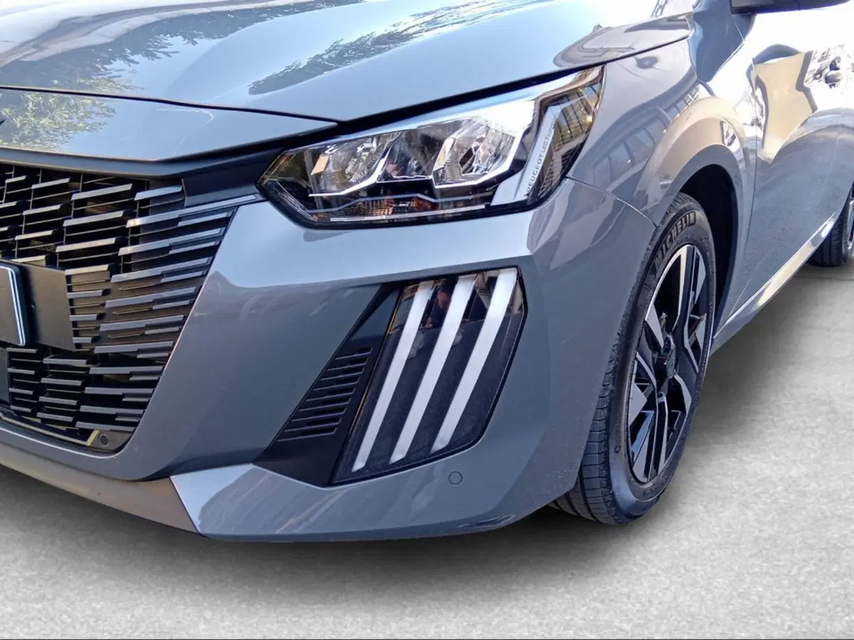 Peugeot 208 usata a Siena (2)