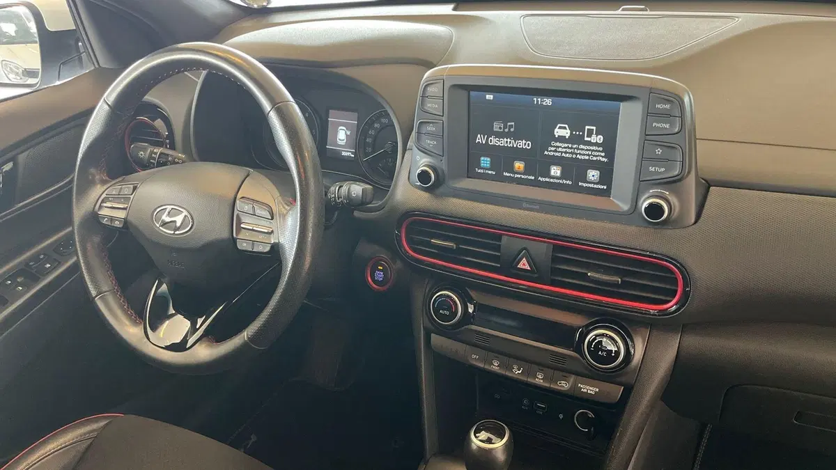Hyundai Kona usata a Catania (8)
