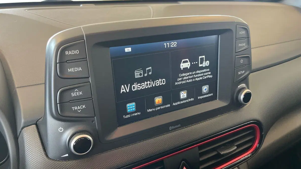Hyundai Kona usata a Catania (5)