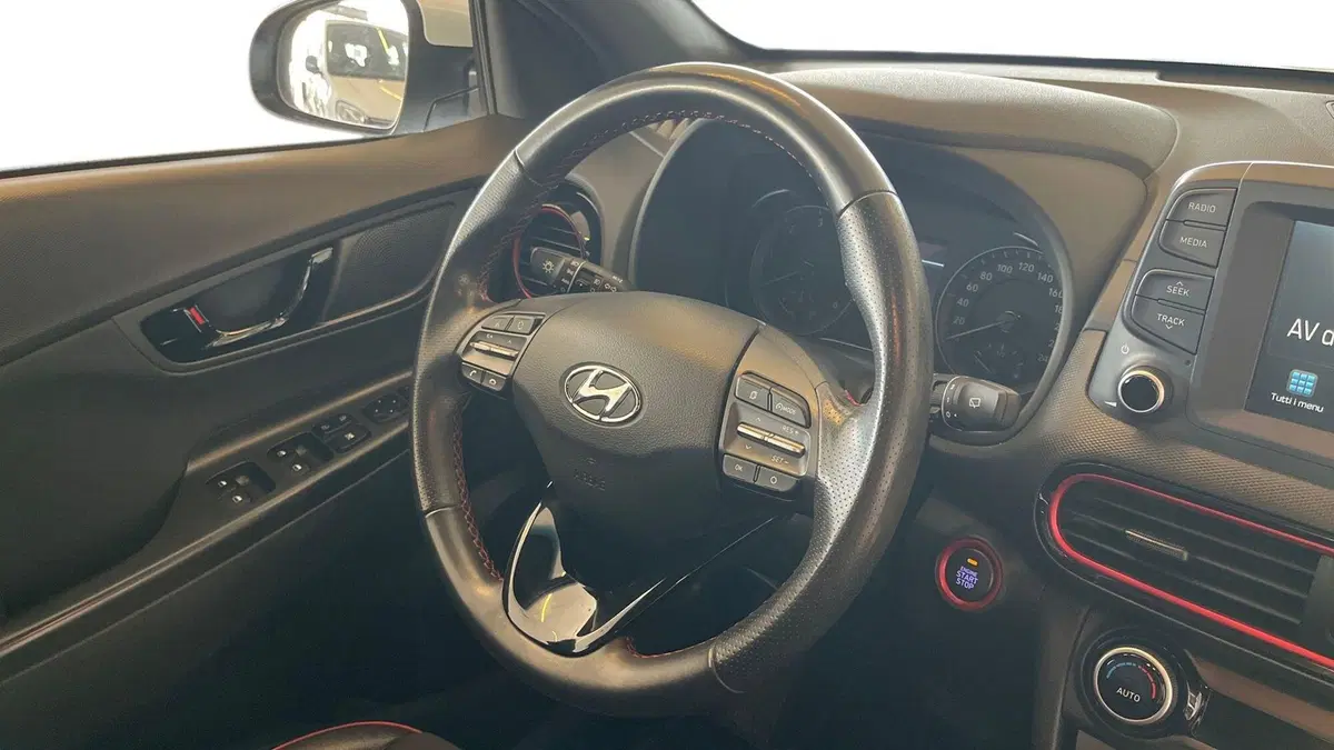 Hyundai Kona usata a Catania (6)