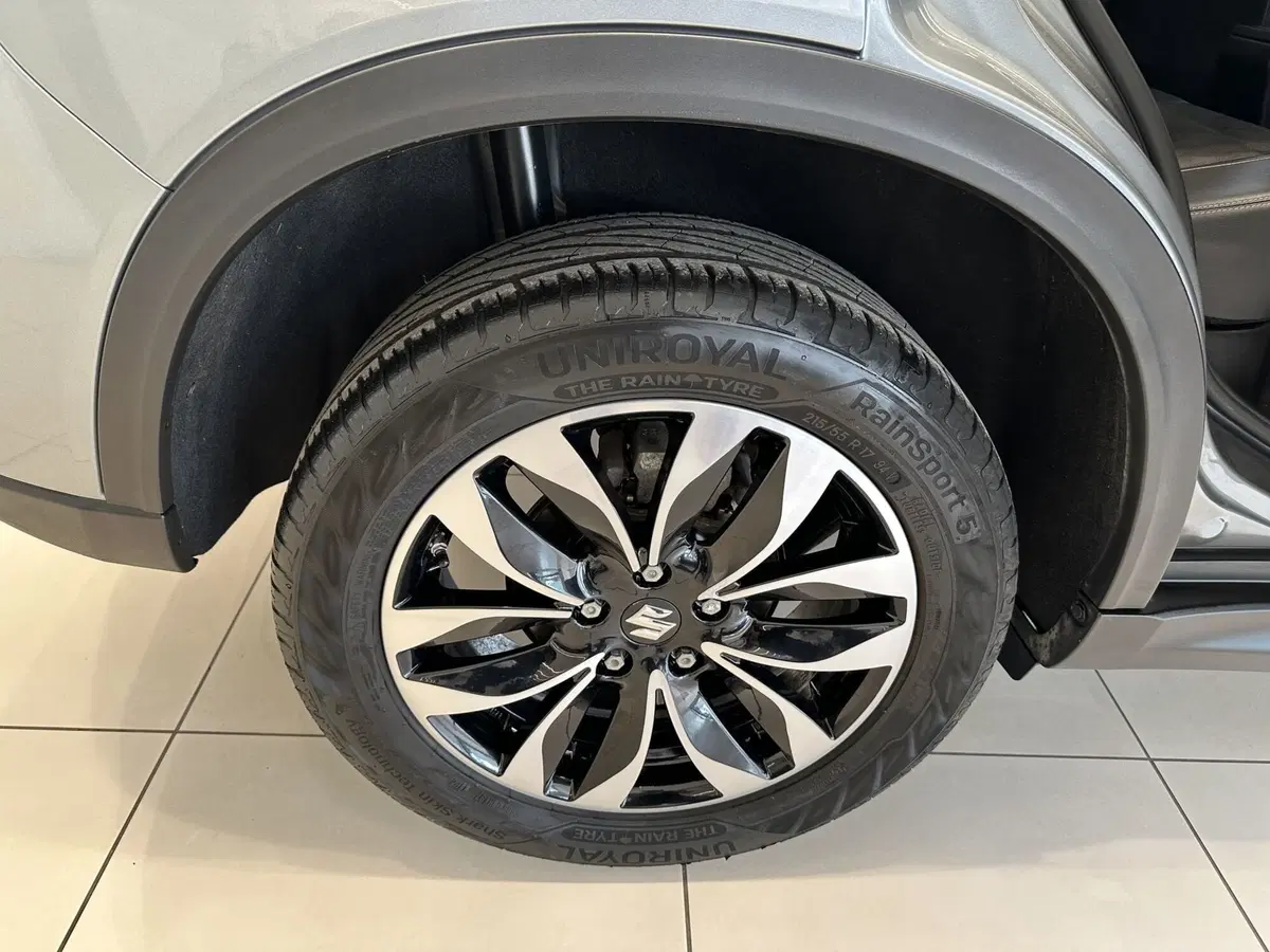 Suzuki Vitara usata a Latina (12)