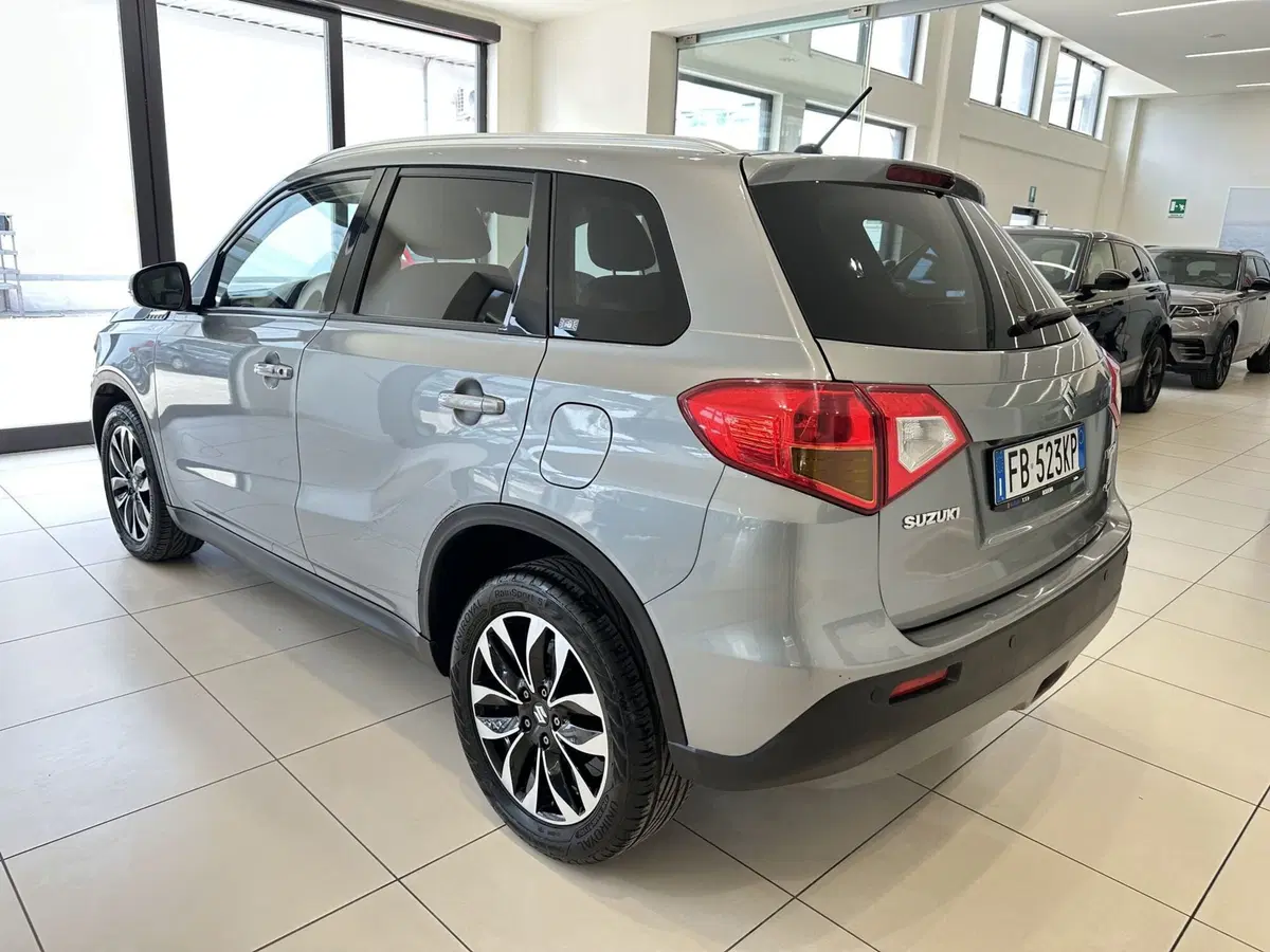 Suzuki Vitara usata a Latina (2)