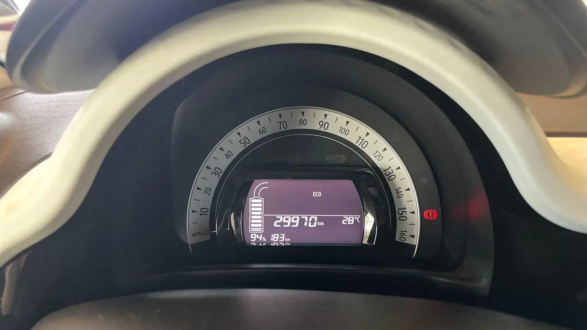 Renault Twingo usata a Catania (11)