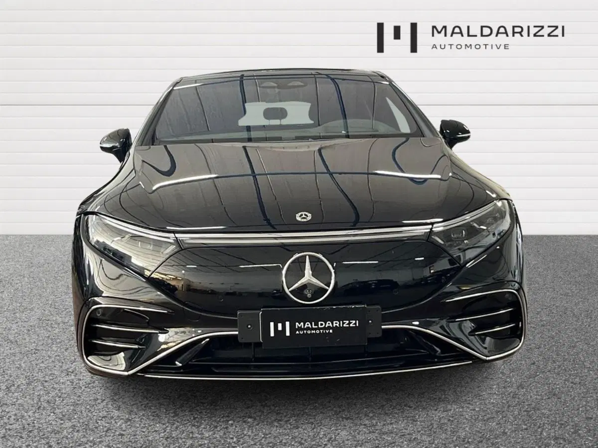 Mercedes-Benz EQS usata a Matera (2)