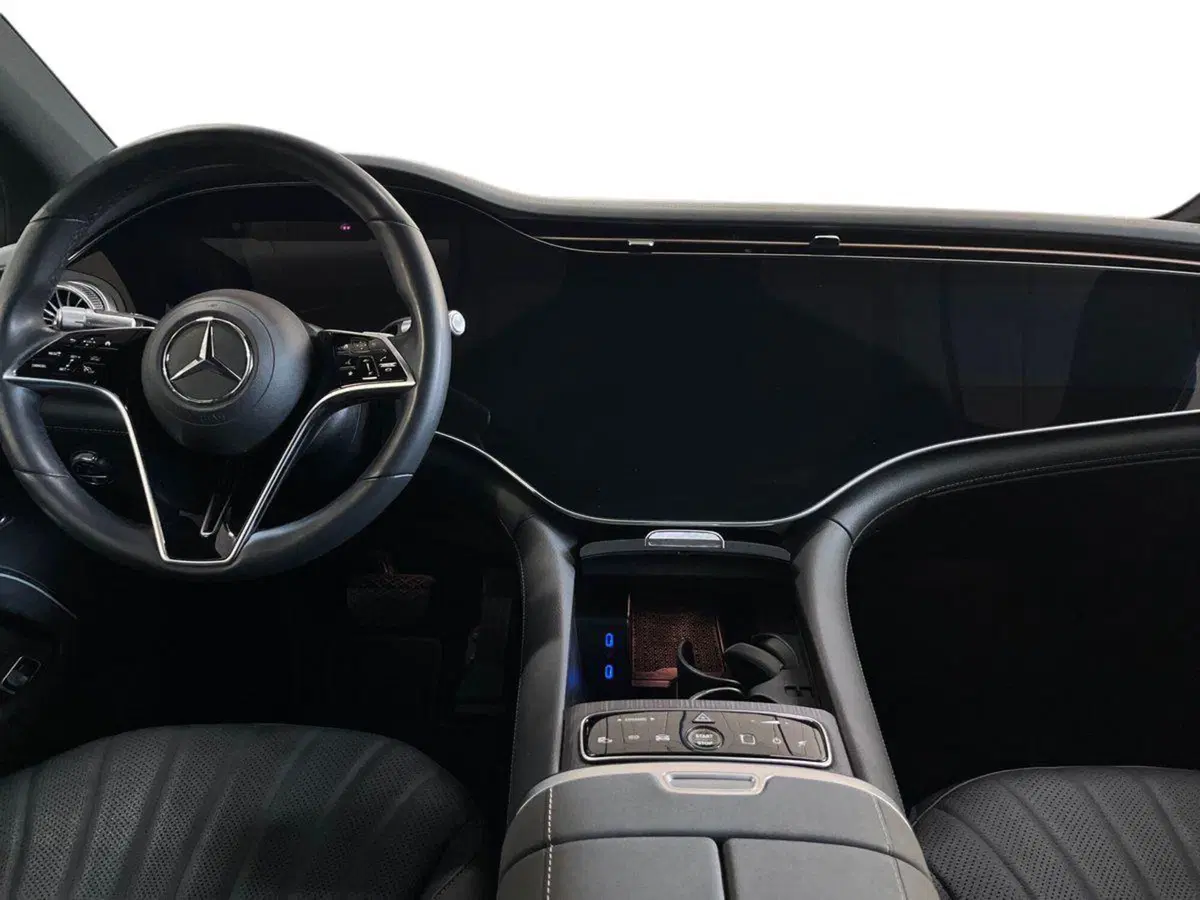 Mercedes-Benz EQS usata a Matera (8)