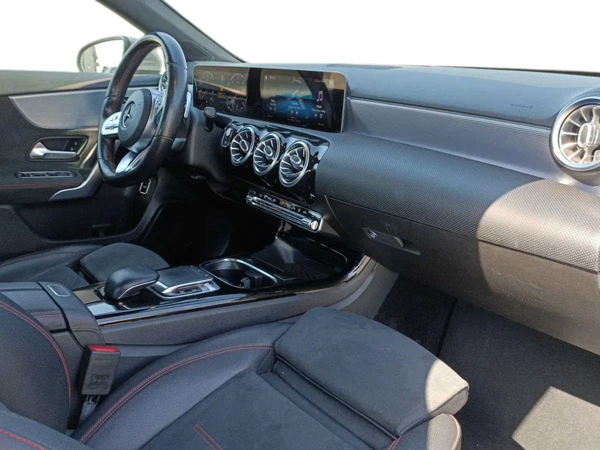 Mercedes-Benz Classe A usata a Bari (15)