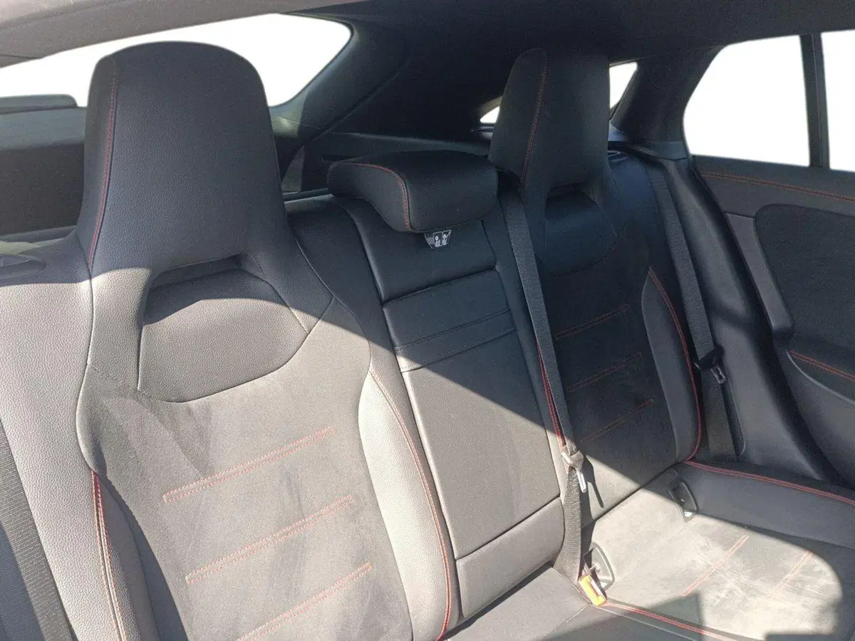 Mercedes-Benz CLA Shooting Brake usata a Bari (16)