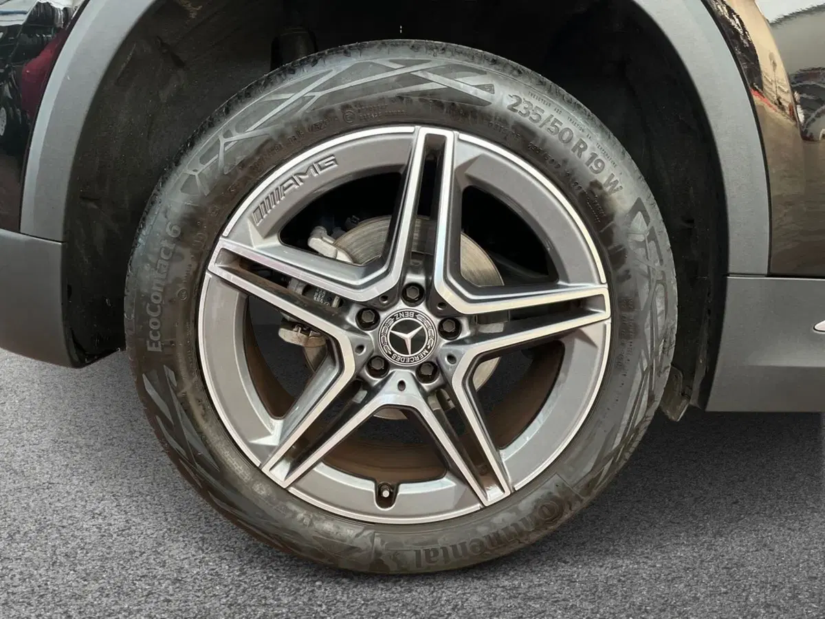 Mercedes-Benz GLA SUV usata a Bari (6)