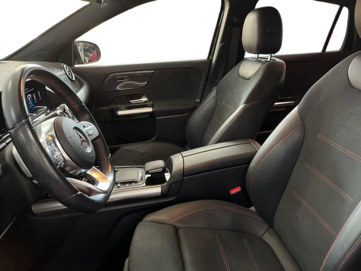 Mercedes-Benz GLA SUV usata a Bari (7)
