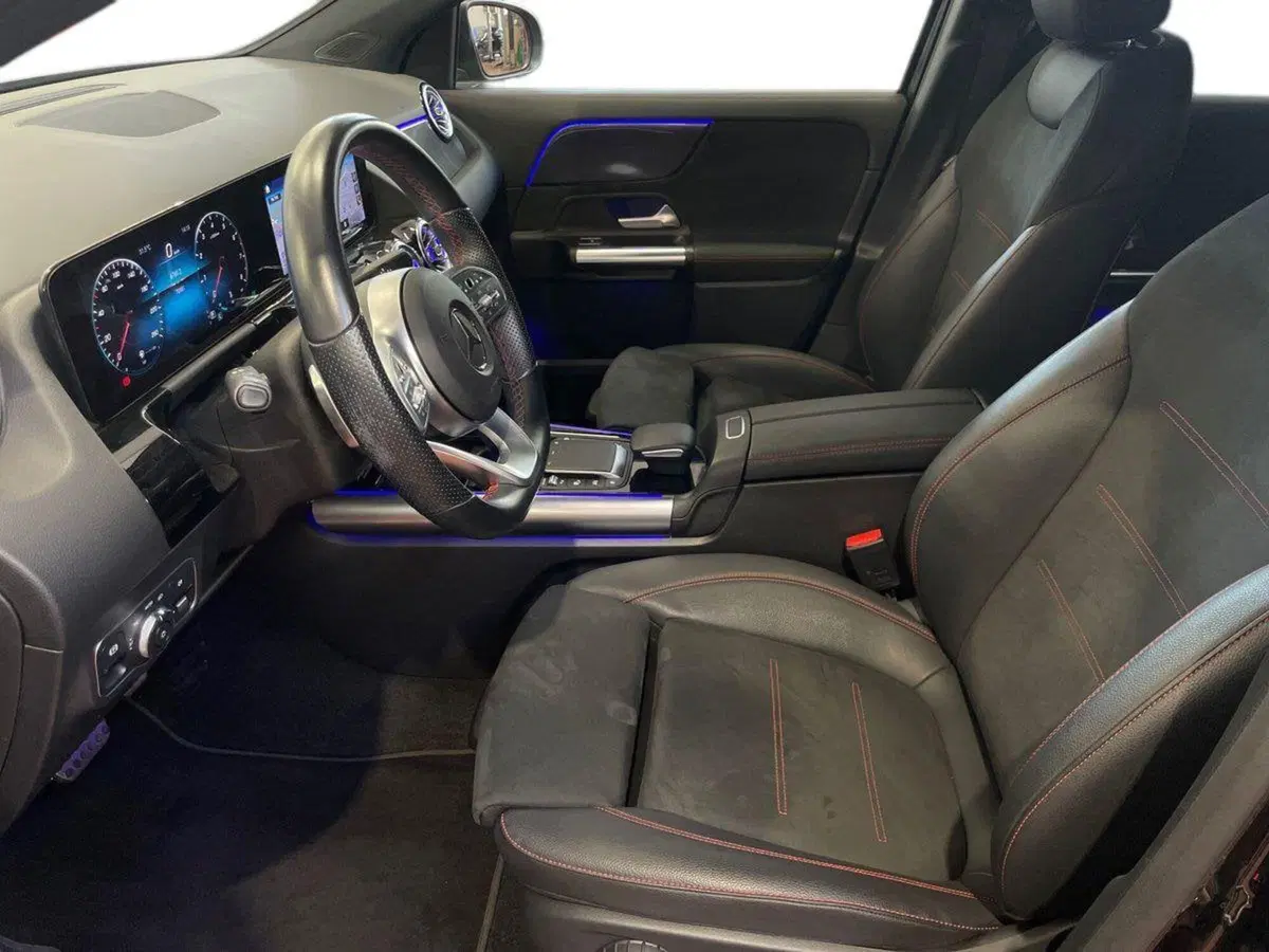 Mercedes-Benz GLA SUV usata a Milano (10)