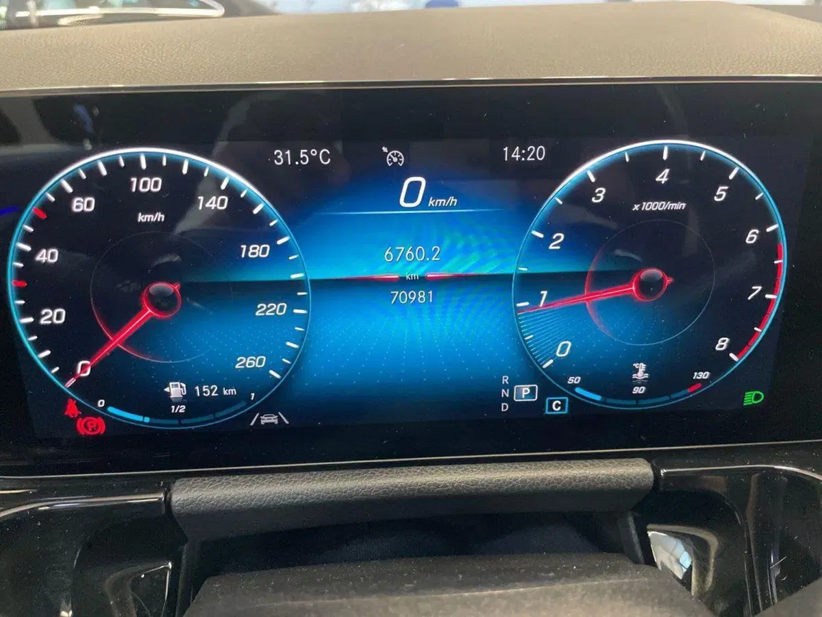 Mercedes-Benz GLA SUV usata a Milano (13)