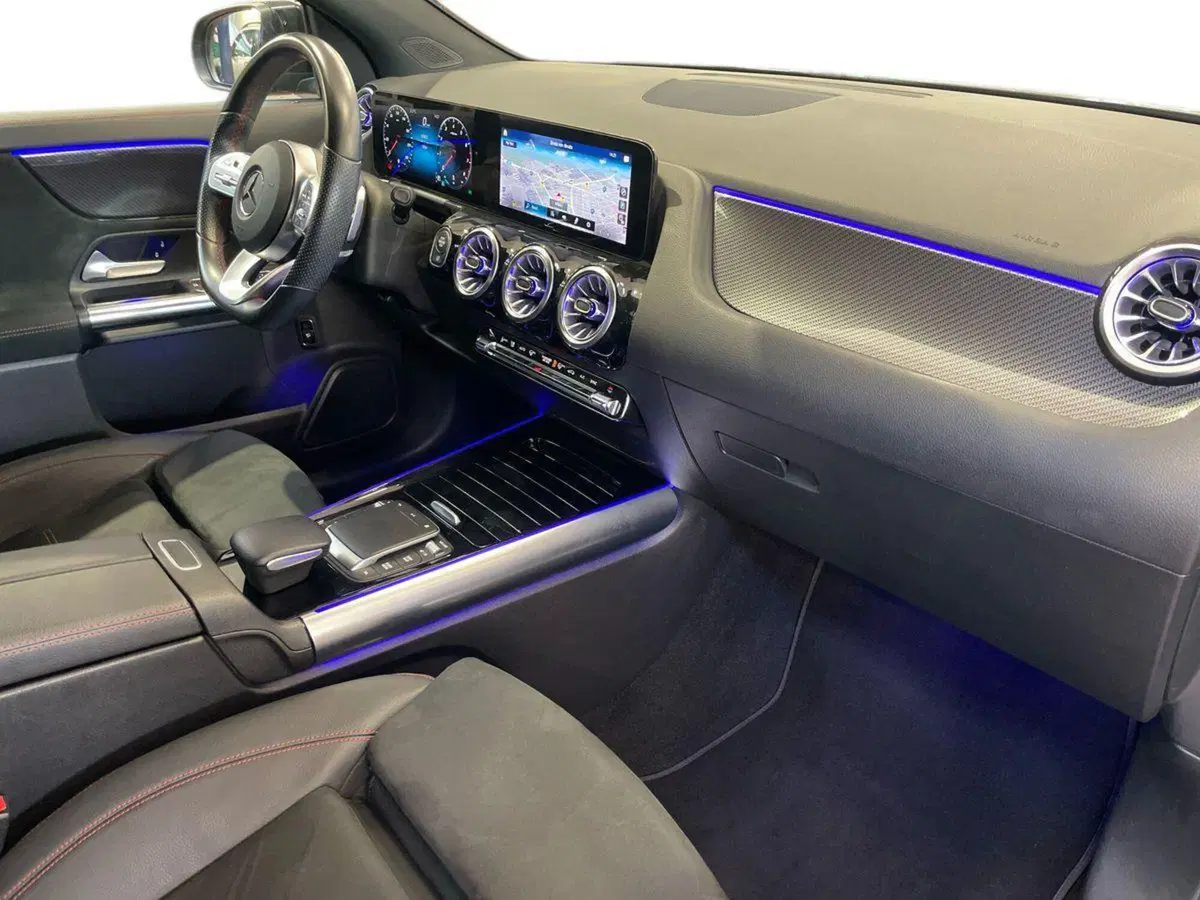 Mercedes-Benz GLA SUV usata a Milano (15)
