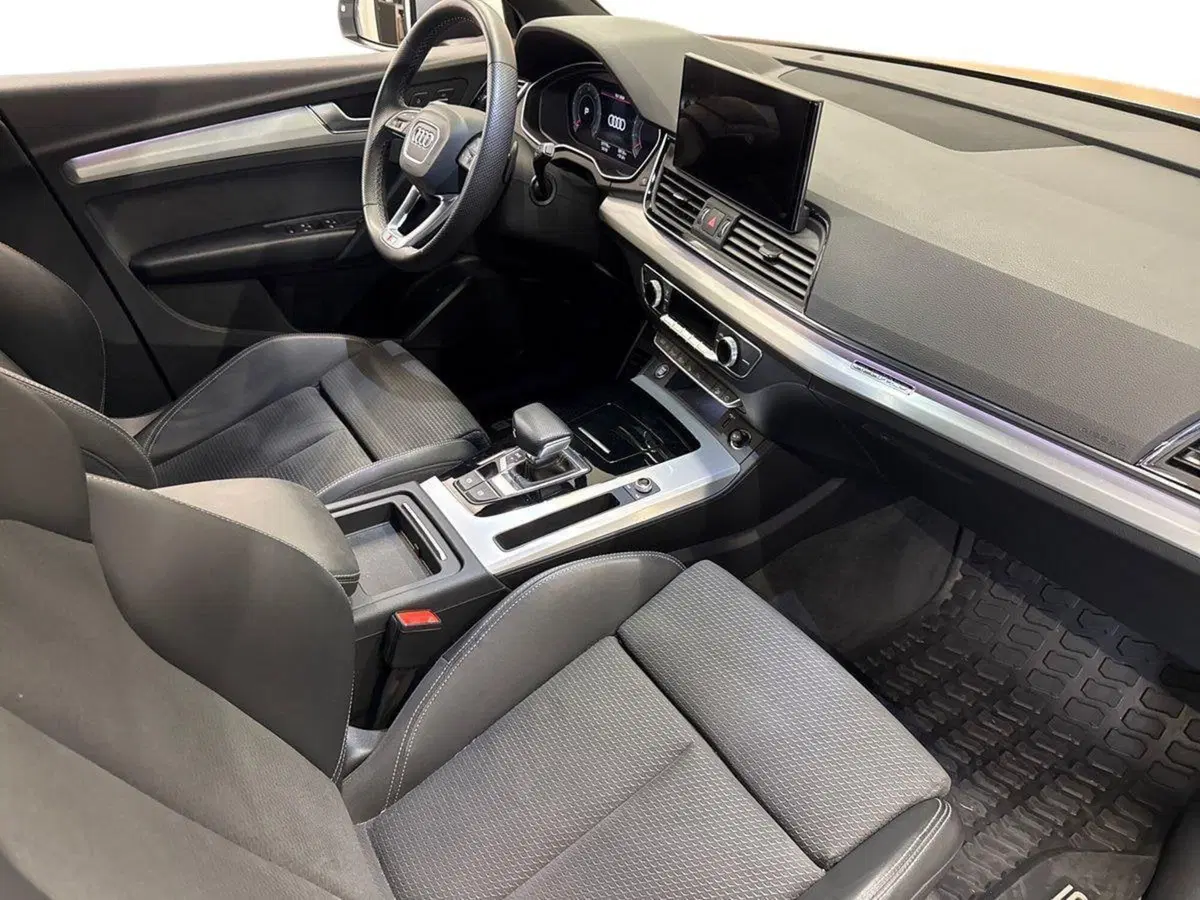 Audi Q4 Sportback usata a Monza e Brianza (15)