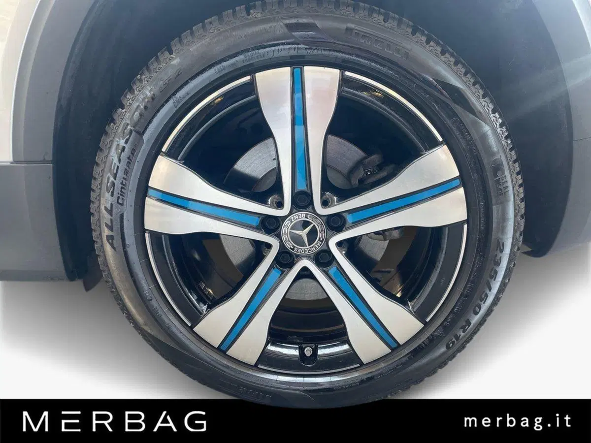 Mercedes-Benz EQB usata a Milano (17)