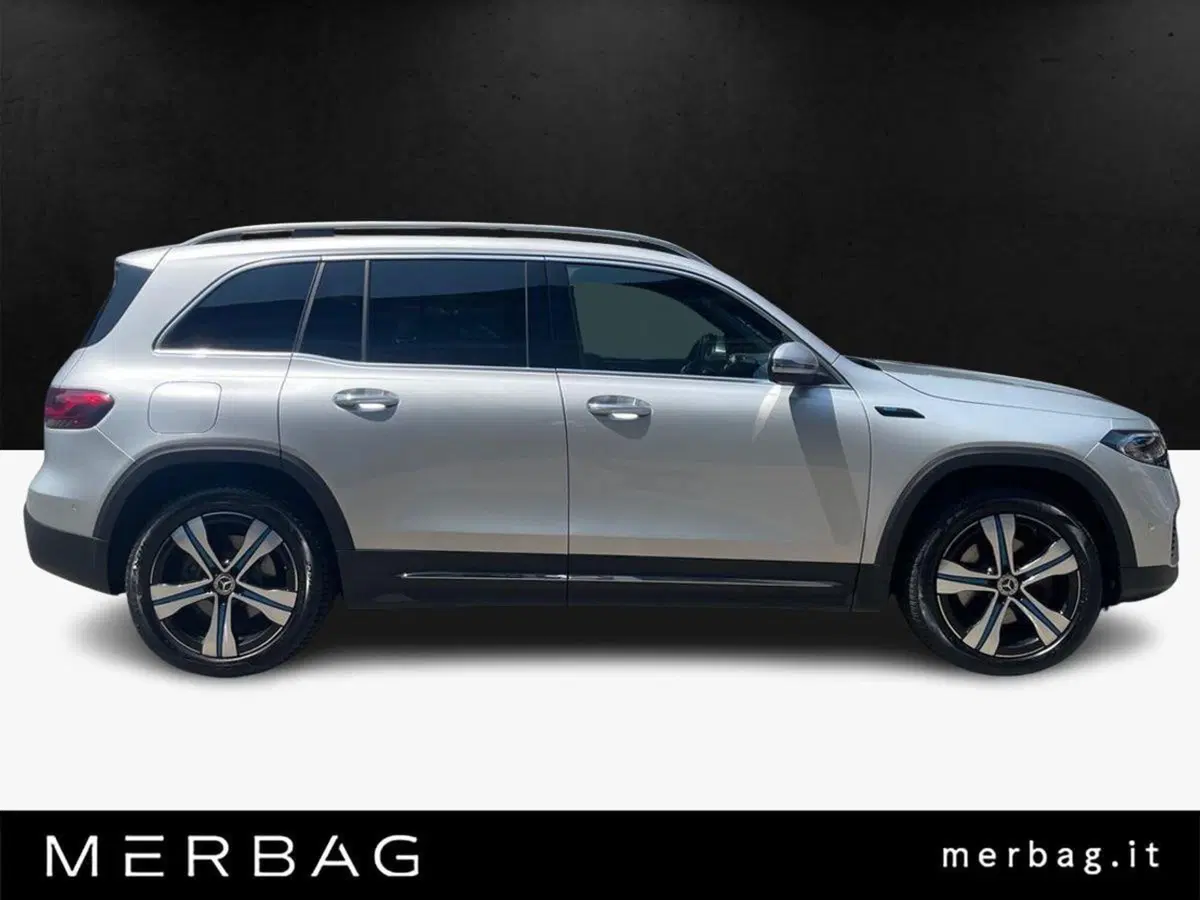 Mercedes-Benz EQB usata a Milano (5)