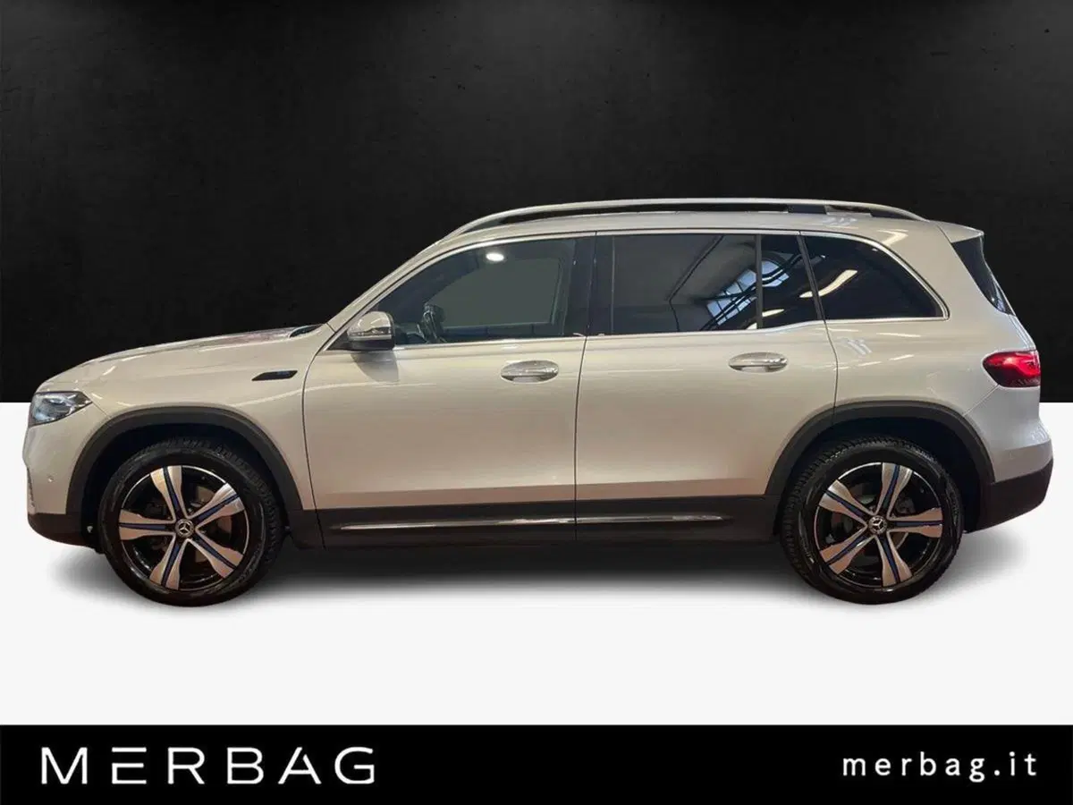 Mercedes-Benz EQB usata a Milano (6)