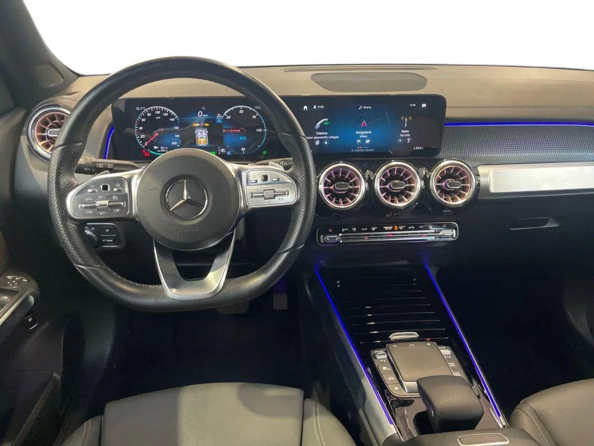 Mercedes-Benz EQB usata a Milano (9)