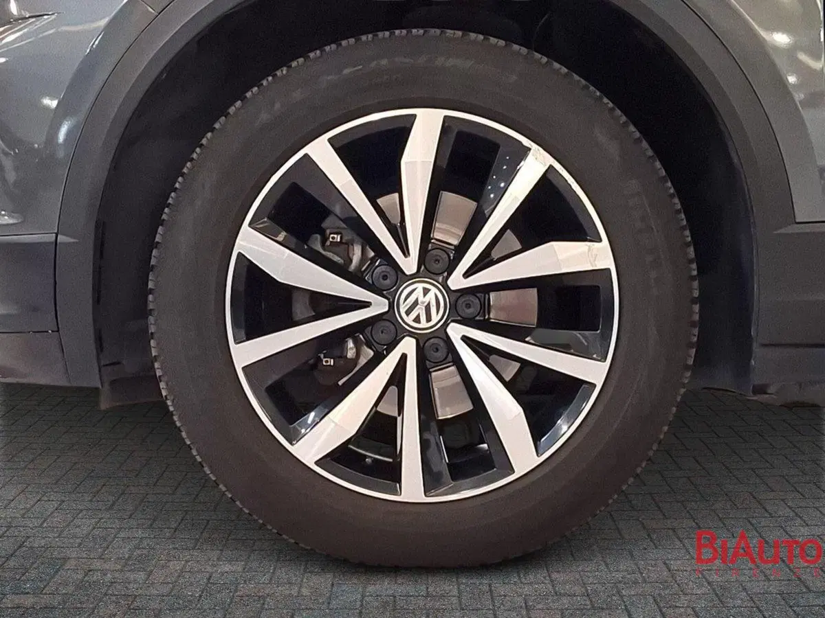 Volkswagen T-Roc usata a Firenze (13)