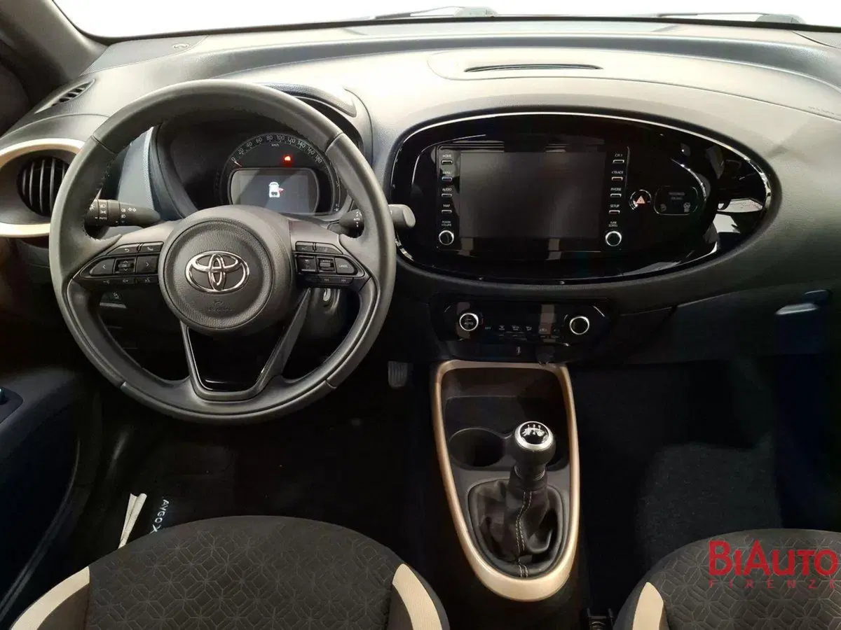 Toyota Aygo X usata a Firenze (8)