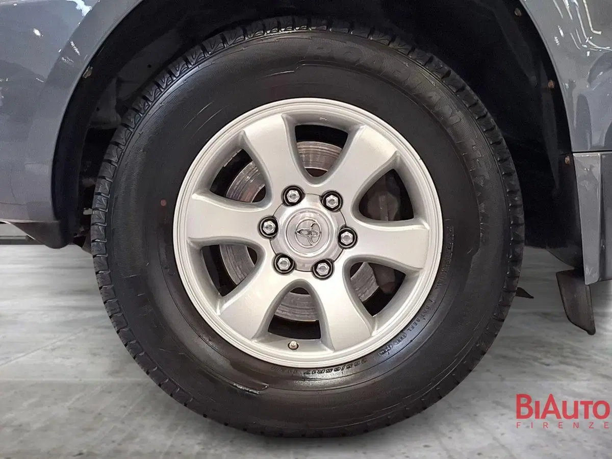 Toyota Land Cruiser usata a Firenze (13)