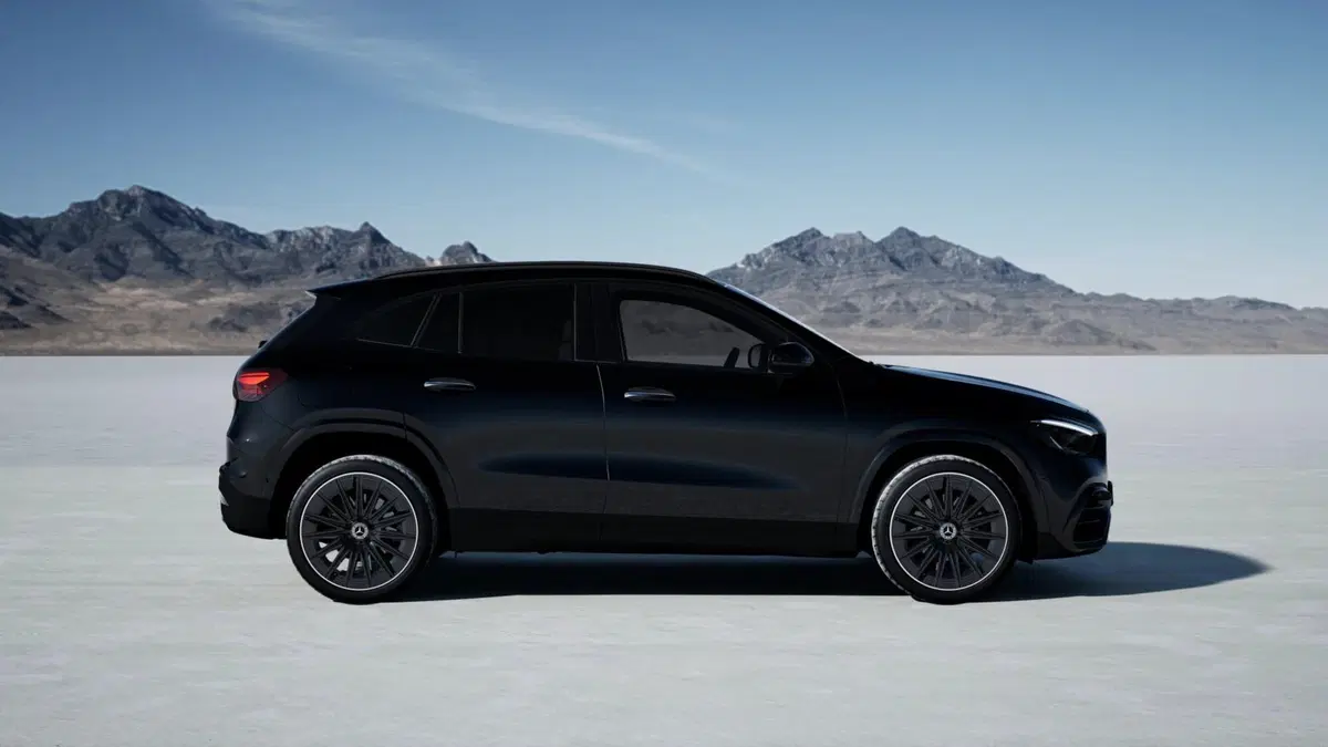 Mercedes-Benz GLA SUV nuova a Chieti (4)