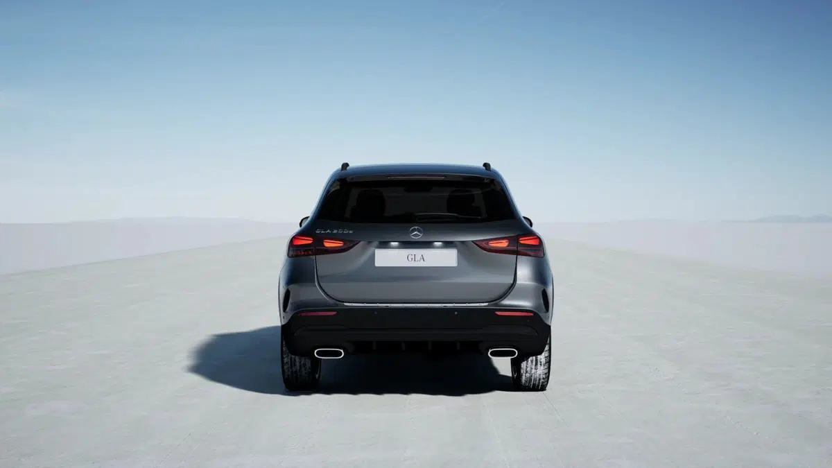 Mercedes-Benz GLA SUV nuova a Chieti (4)