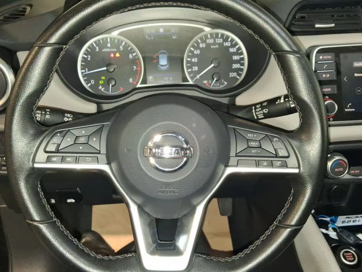 Nissan Micra usata a Genova (14)