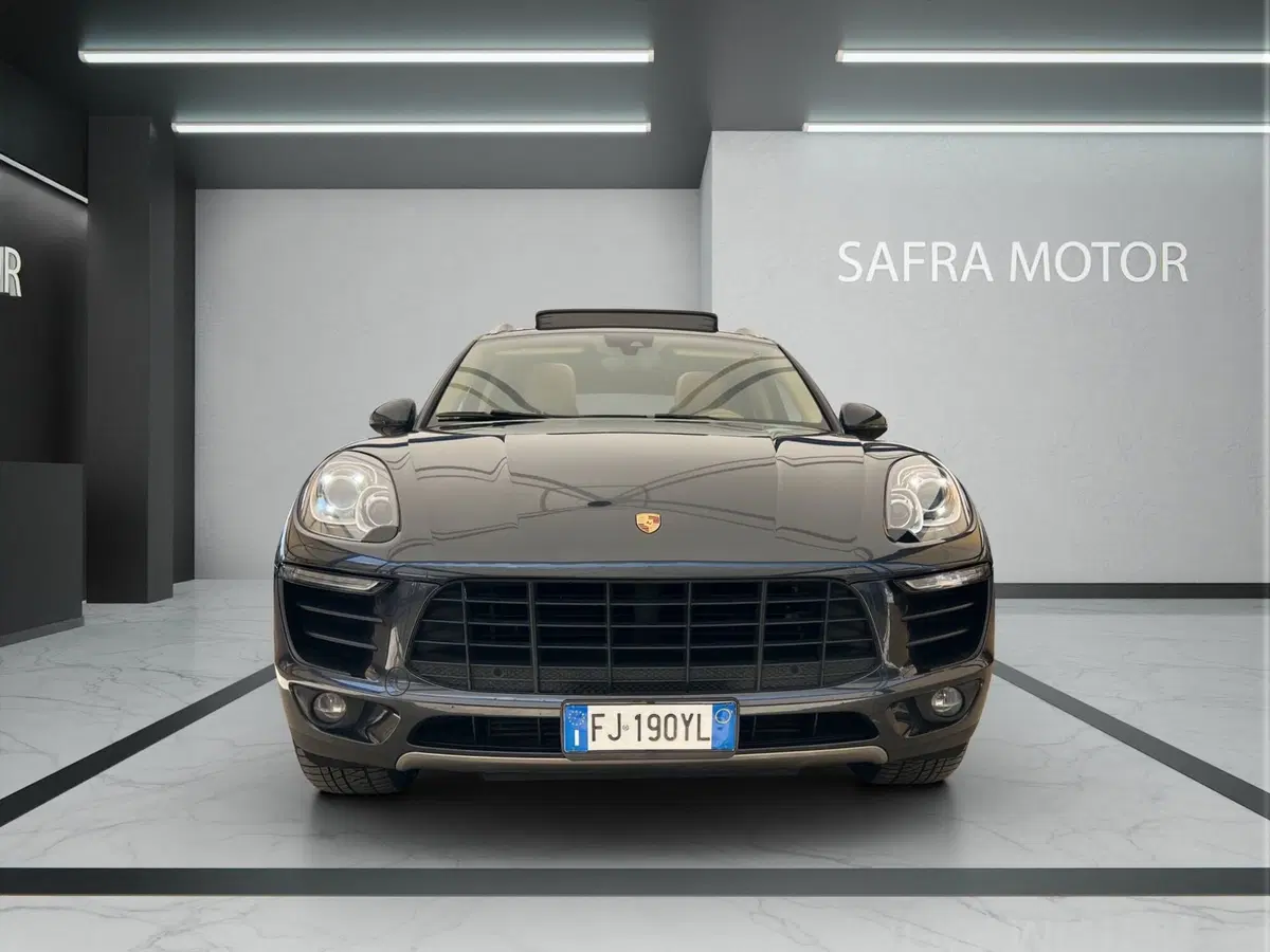 Porsche Macan usata a Cosenza (2)