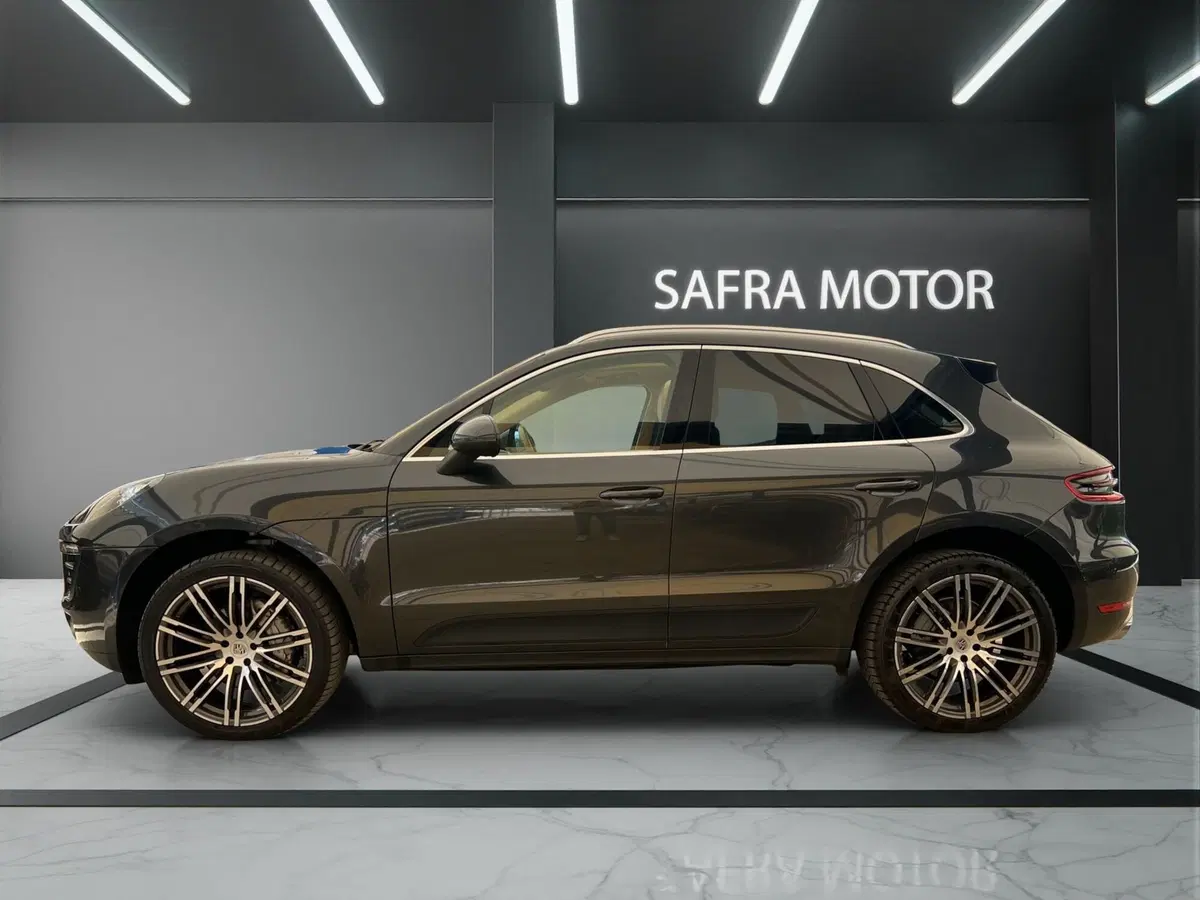 Porsche Macan usata a Cosenza (3)