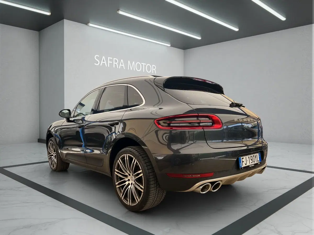 Porsche Macan usata a Cosenza (4)