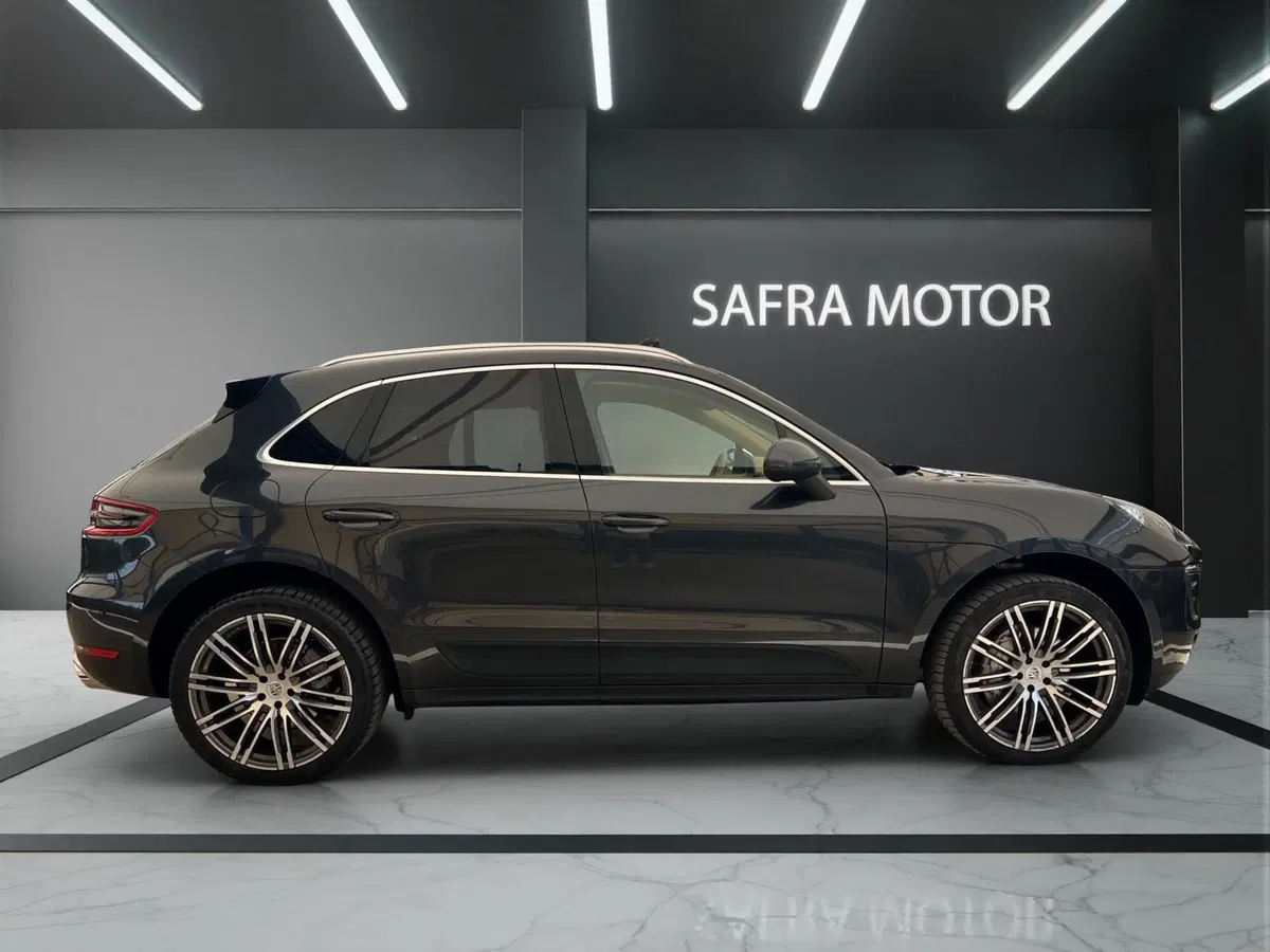 Porsche Macan usata a Cosenza (7)