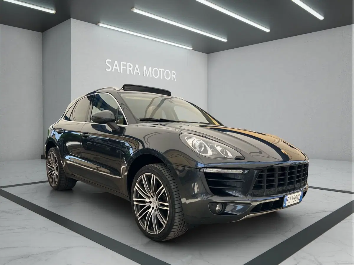 Porsche Macan usata a Cosenza (8)