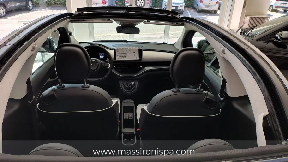 Fiat 500C Cabrio nuova a Milano (10)