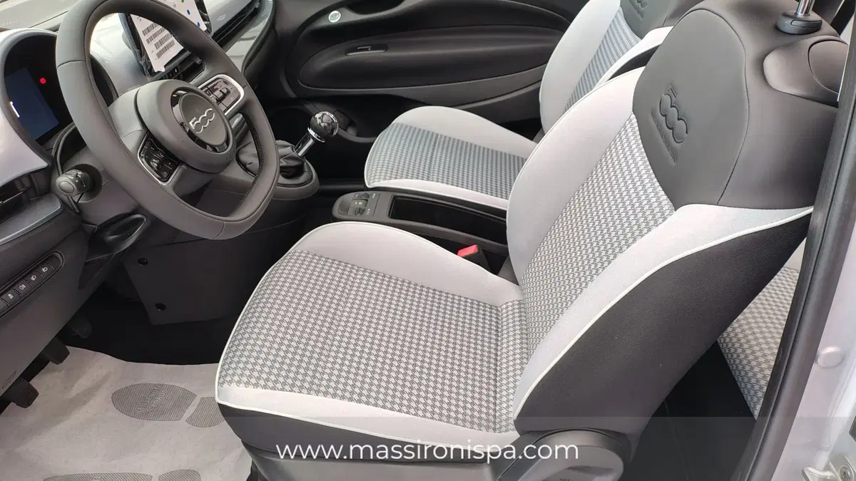 Fiat 500C Cabrio nuova a Milano (8)
