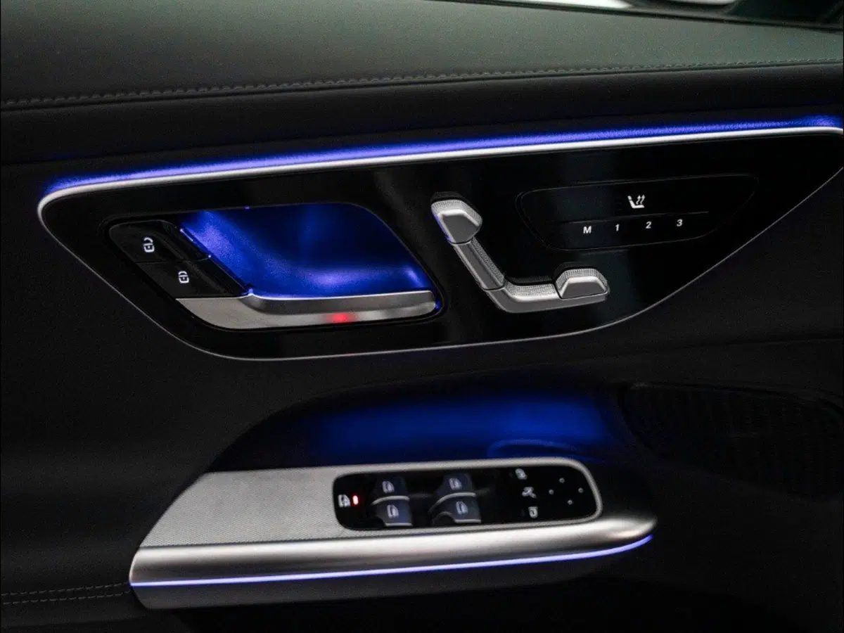 Mercedes-Benz GLC nuova a Ancona (14)