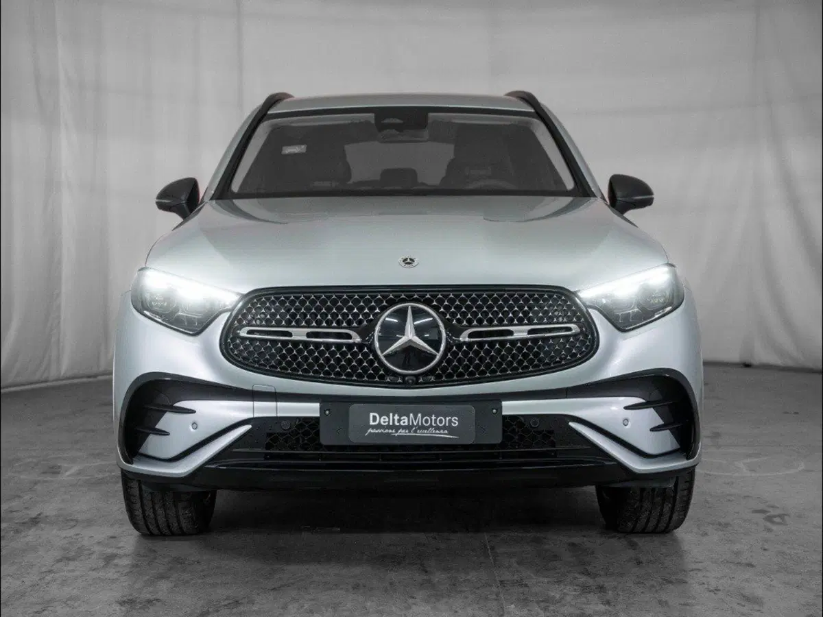 Mercedes-Benz GLC nuova a Ancona (5)