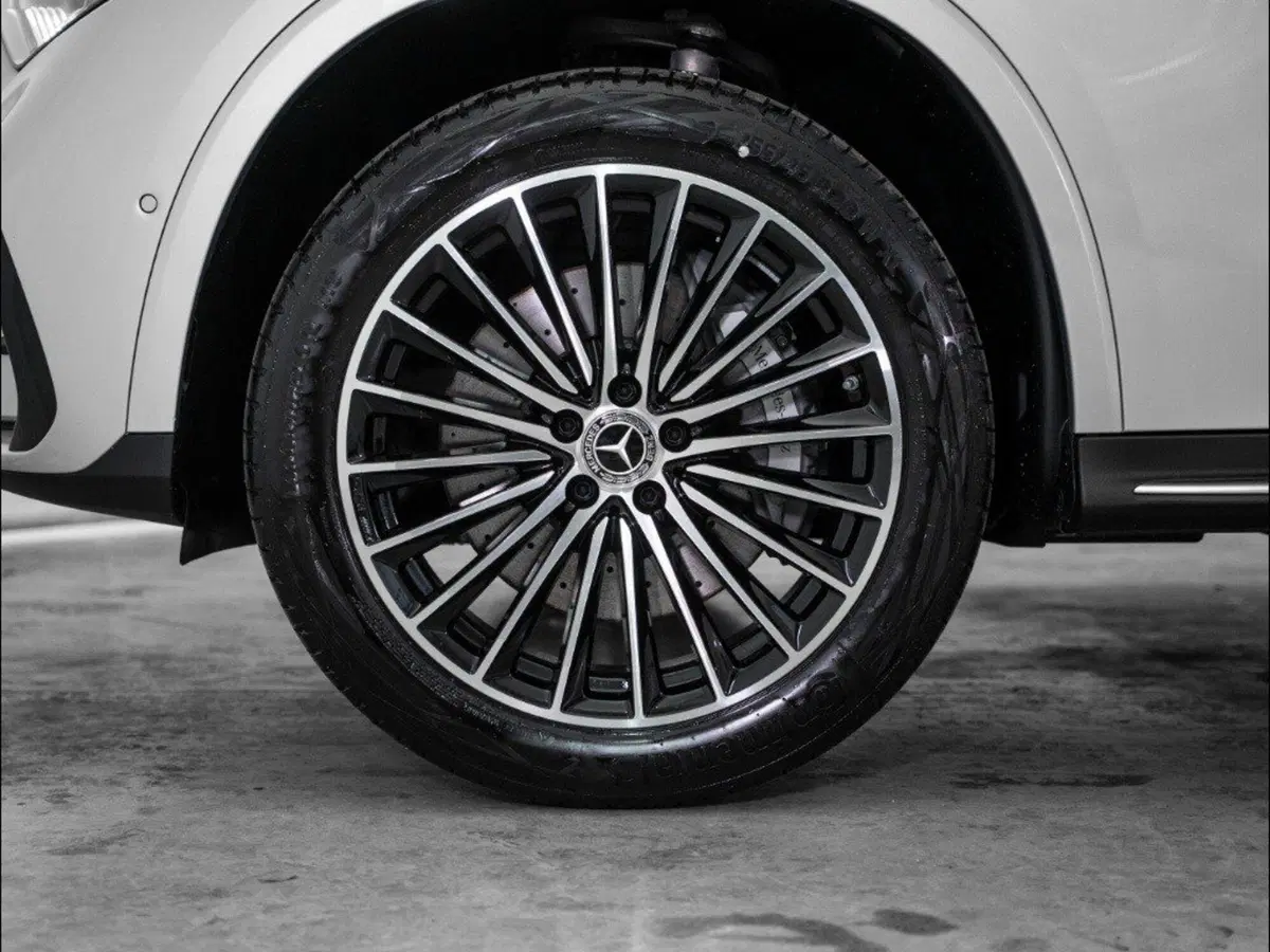 Mercedes-Benz GLC nuova a Ancona (7)