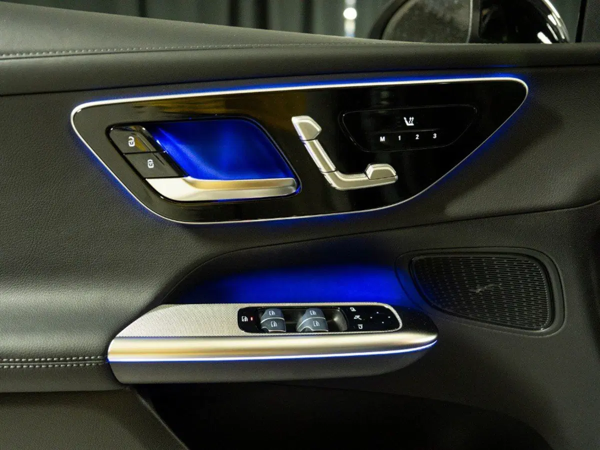 Mercedes-Benz GLC nuova a Ancona (19)