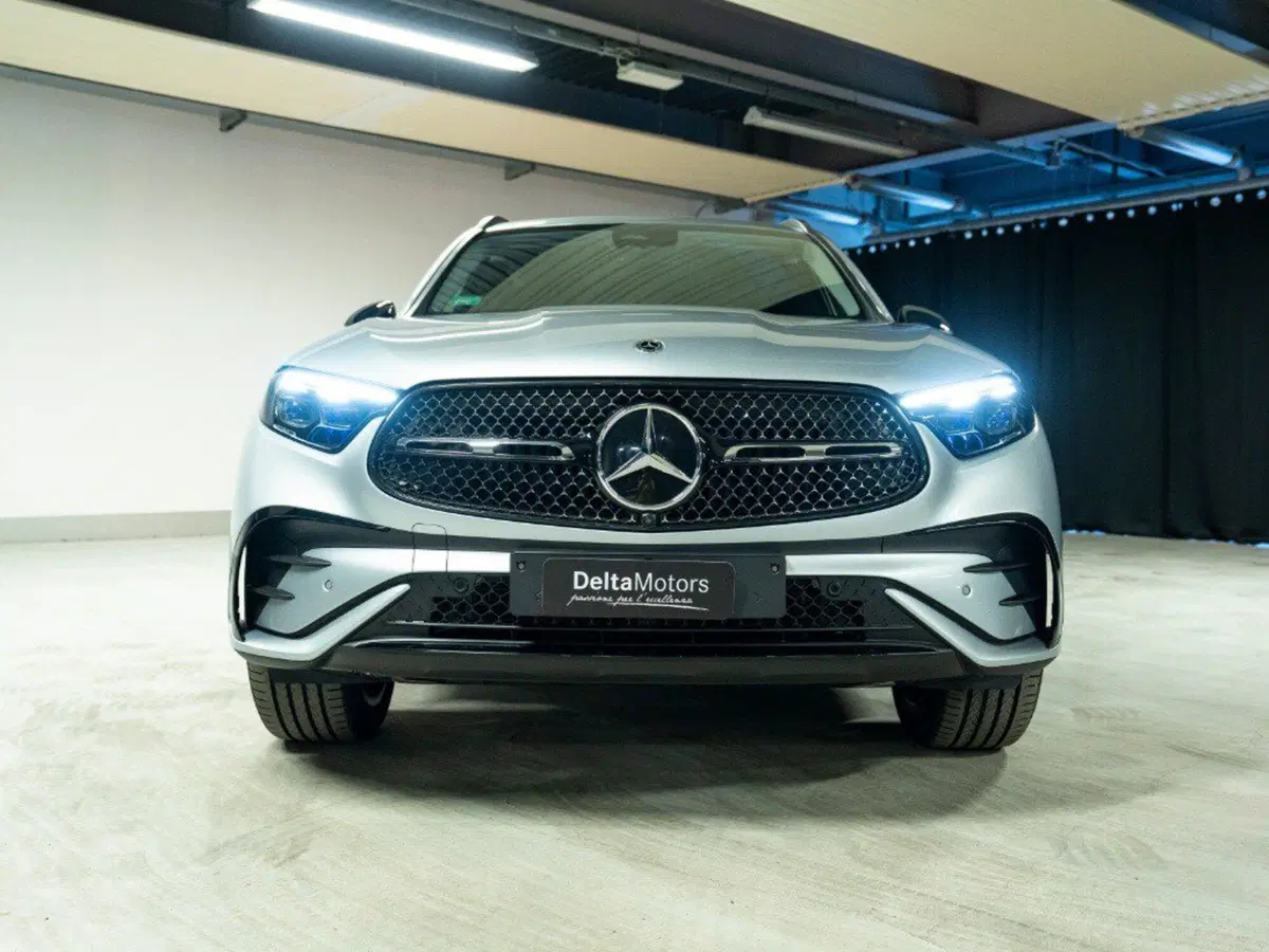 Mercedes-Benz GLC nuova a Ancona (6)
