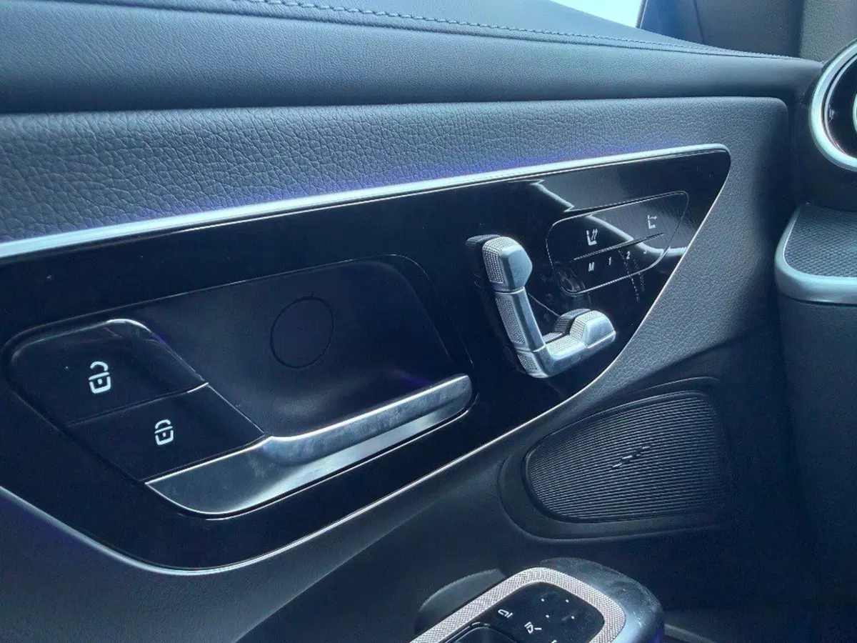 Mercedes-Benz CLE Cabrio usata a Ancona (10)