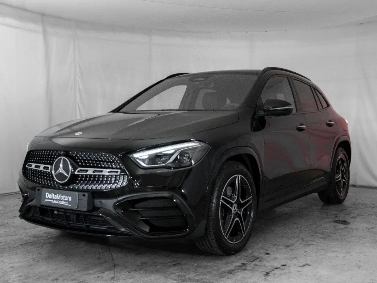 Mercedes-Benz GLA SUV nuova a Macerata