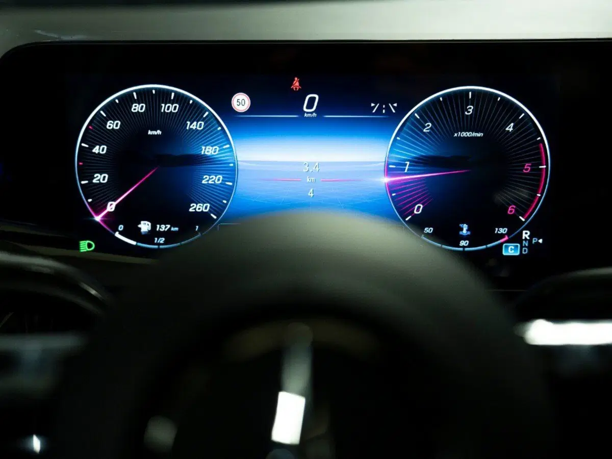 Mercedes-Benz GLA SUV nuova a Ancona (16)