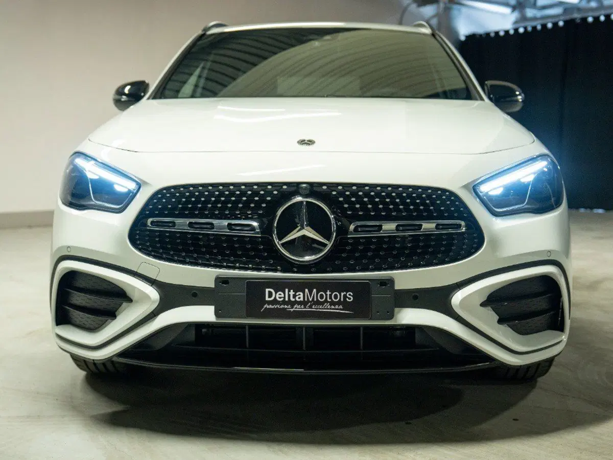 Mercedes-Benz GLA SUV nuova a Ancona (6)