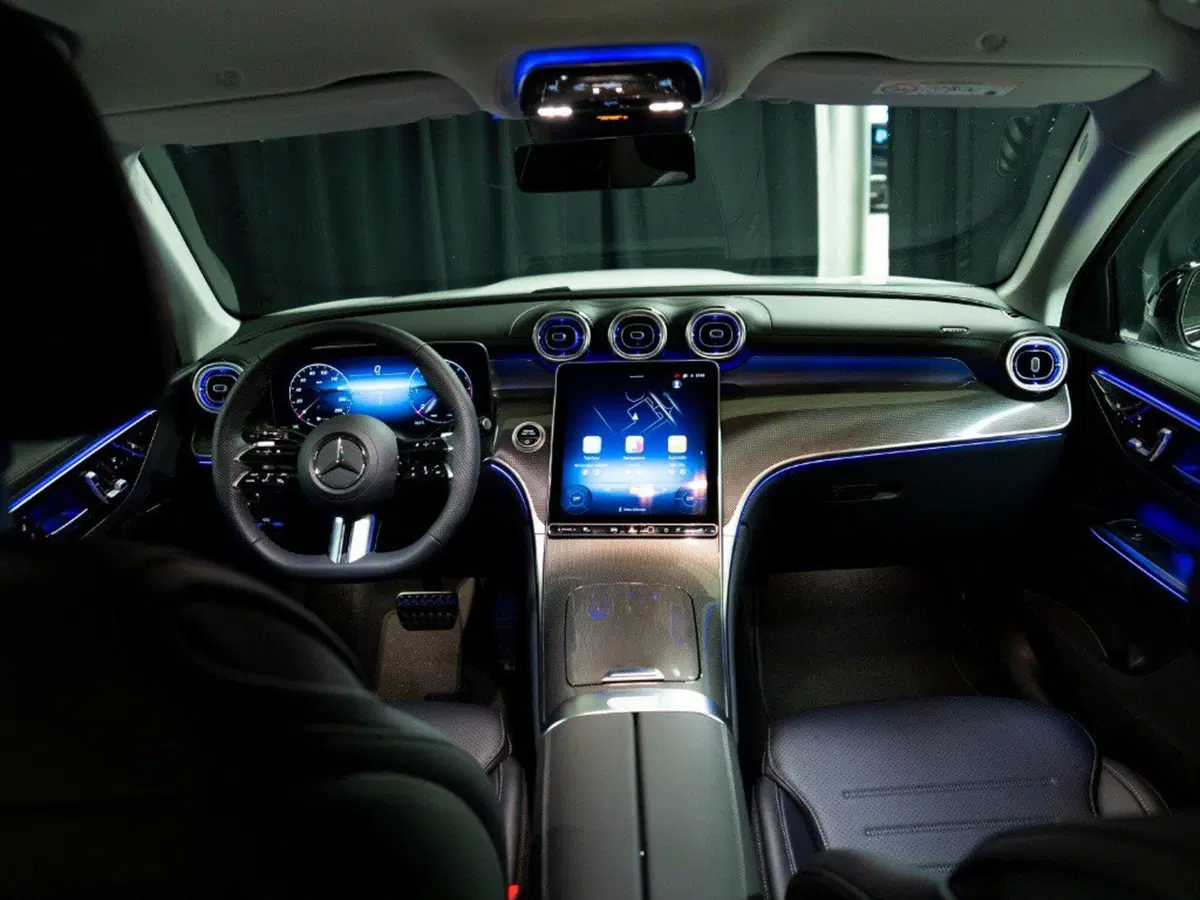 Mercedes-Benz GLC SUV nuova a Ancona (12)