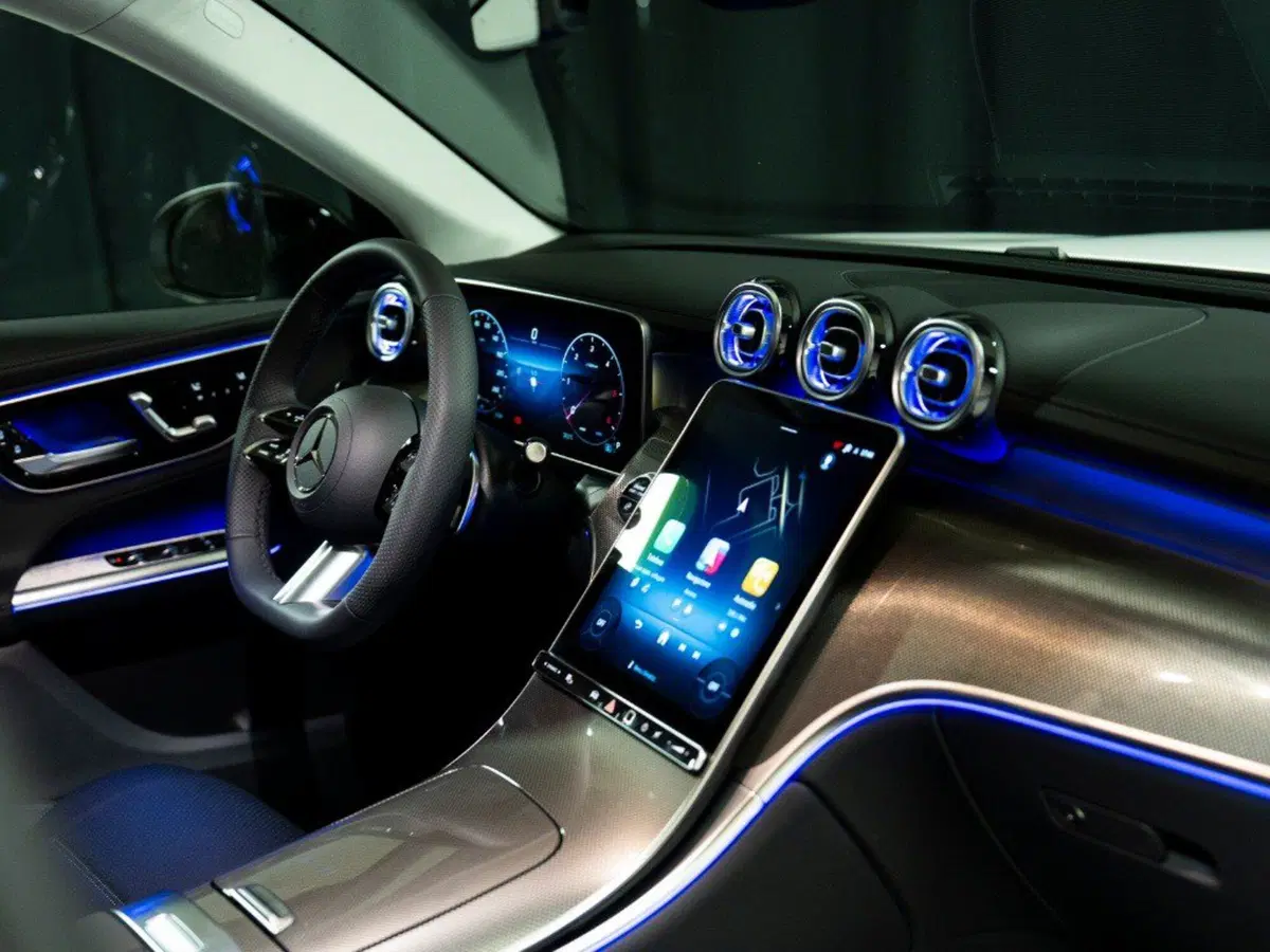 Mercedes-Benz GLC SUV nuova a Ancona (15)